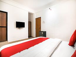 OYO 38418 Rosy Guest House