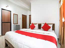 OYO 38418 Rosy Guest House