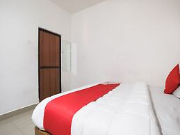 OYO 38418 Rosy Guest House