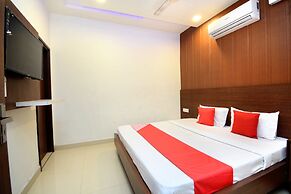 OYO 40504 Hotel Avtar Residency