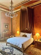 Capri Moon Guest House