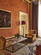 Capri Moon Guest House