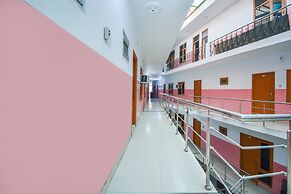 SPOT ON 36686 Hotel Om Shanti Palace