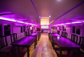 Indiavacationz Houseboat