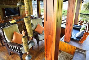 Indiavacationz Houseboat