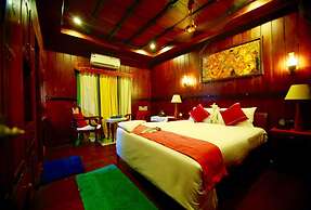 Indiavacationz Houseboat