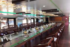 Indiavacationz Houseboat