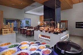 Harper Wahid hasyim Medan by ASTON