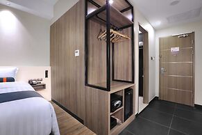 Harper Wahid hasyim Medan by ASTON