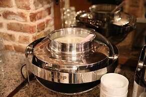 Meserret Palace Hotel