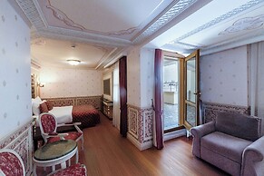 Meserret Palace Hotel