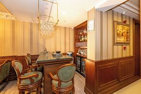 Meserret Palace Hotel