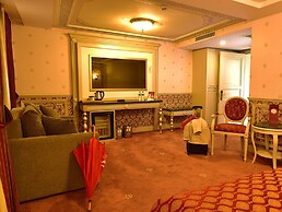 Meserret Palace Hotel