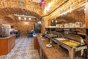 Meserret Palace Hotel