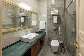 Meserret Palace Hotel