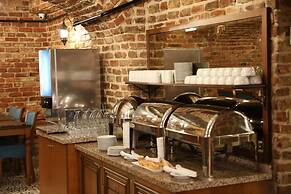 Meserret Palace Hotel