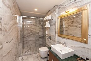 Meserret Palace Hotel