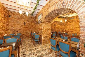 Meserret Palace Hotel