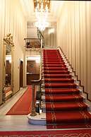 Meserret Palace Hotel