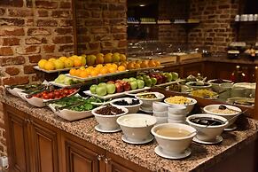 Meserret Palace Hotel
