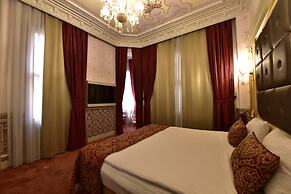 Meserret Palace Hotel