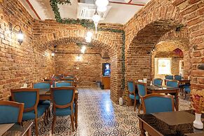 Meserret Palace Hotel