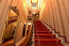 Meserret Palace Hotel