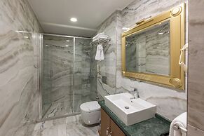Meserret Palace Hotel