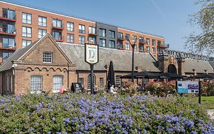 2 Bed Flat, Dedicated Workspace, Parking, 4KTV