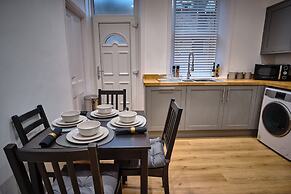 The Townhouse Simple2let Serviced Apart