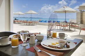 Luxury Collection at Sea Breeze Beach House by Ocean Hotels