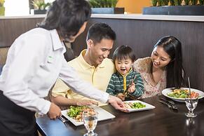 Holiday Inn Grand Rapids North - Walker by IHG