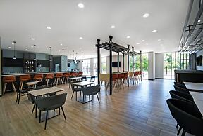 Holiday Inn Grand Rapids North - Walker by IHG