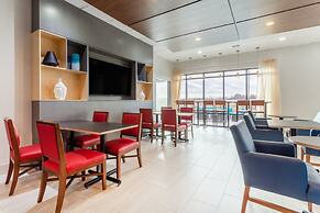 Holiday Inn Express & Suites Kearney by IHG