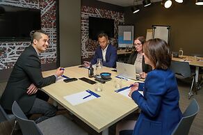 Holiday Inn Express Sydney Airport by IHG