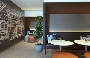 Holiday Inn Express Sydney Airport by IHG