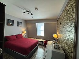 Queen Nest Hotel