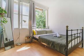 15 Ben Yehuda Studios