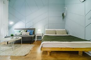 15 Ben Yehuda Studios