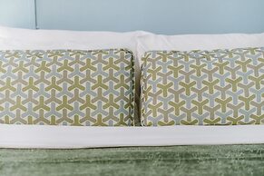 15 Ben Yehuda Studios