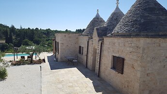 Trulli Parco Grande Con Piscina Privata