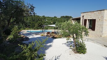 Trulli Parco Grande Con Piscina Privata