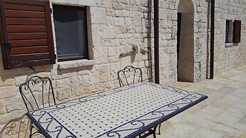Trulli Parco Grande Con Piscina Privata