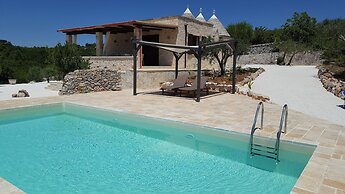 Trulli Parco Grande Con Piscina Privata