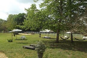 Le Domaine de Jaugy - Hostel