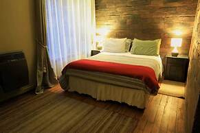 Hostal & Loft El Laurel