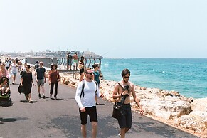 Wom Allenby Pod Hotel