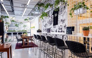 Wom Allenby Pod Hotel