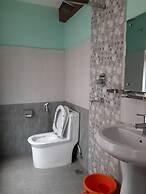 Hotel River Holiday Inn