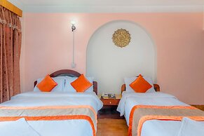 Hotel River Holiday Inn